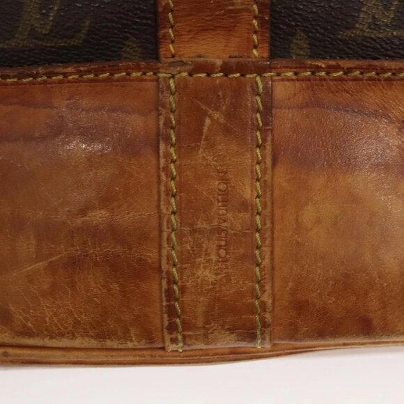 LOUIS VUITTON Monogram Randonnee GM Shoulder Bag - Picture 9 of 16